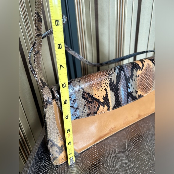 Serpent print shoulder bag from Milan - Picture 8 of 9